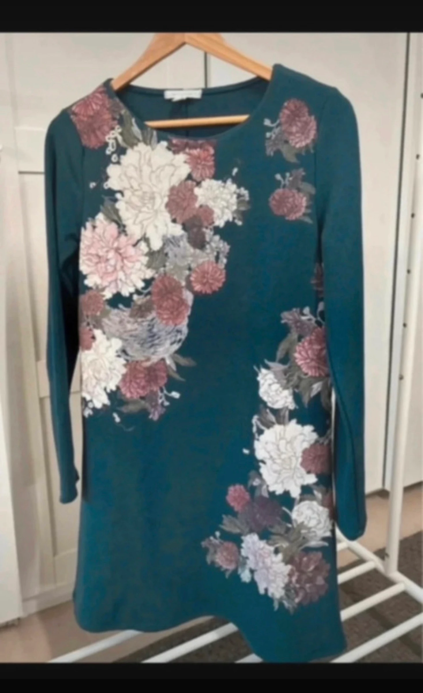 Vestido azul com flores 🌺 Springfield M